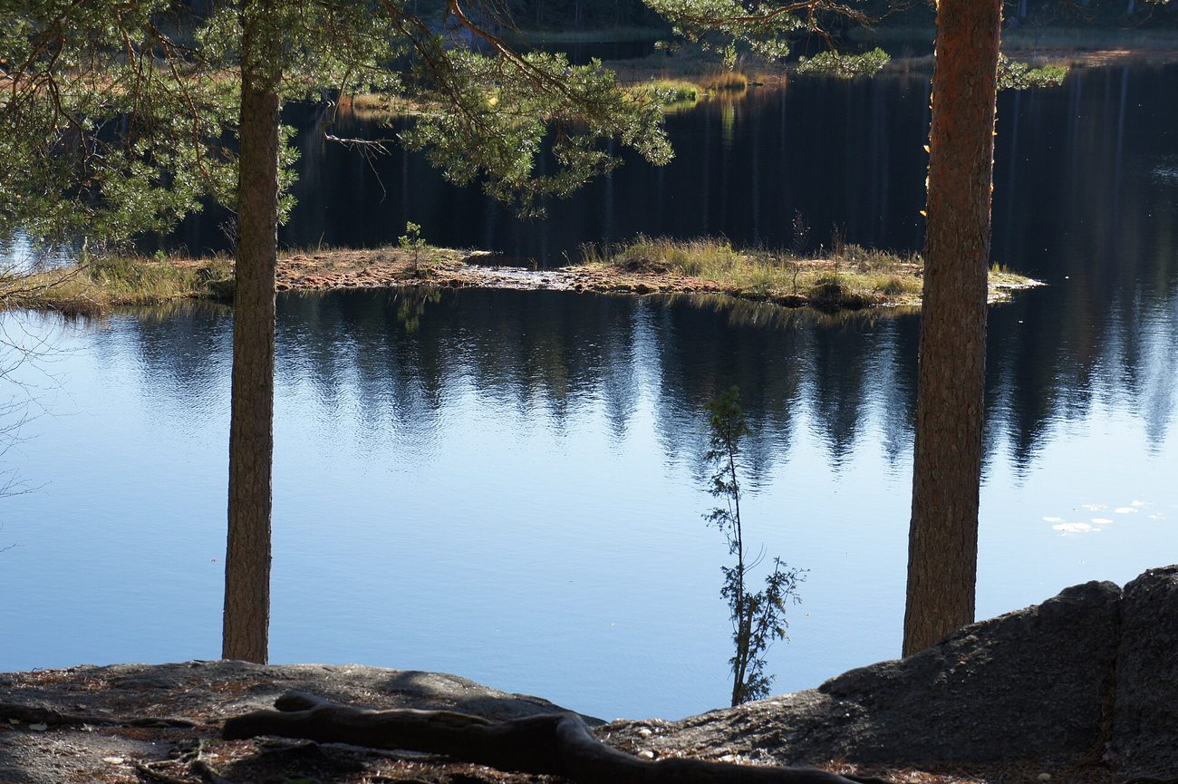 Mustalampi from the Nuuksio shore