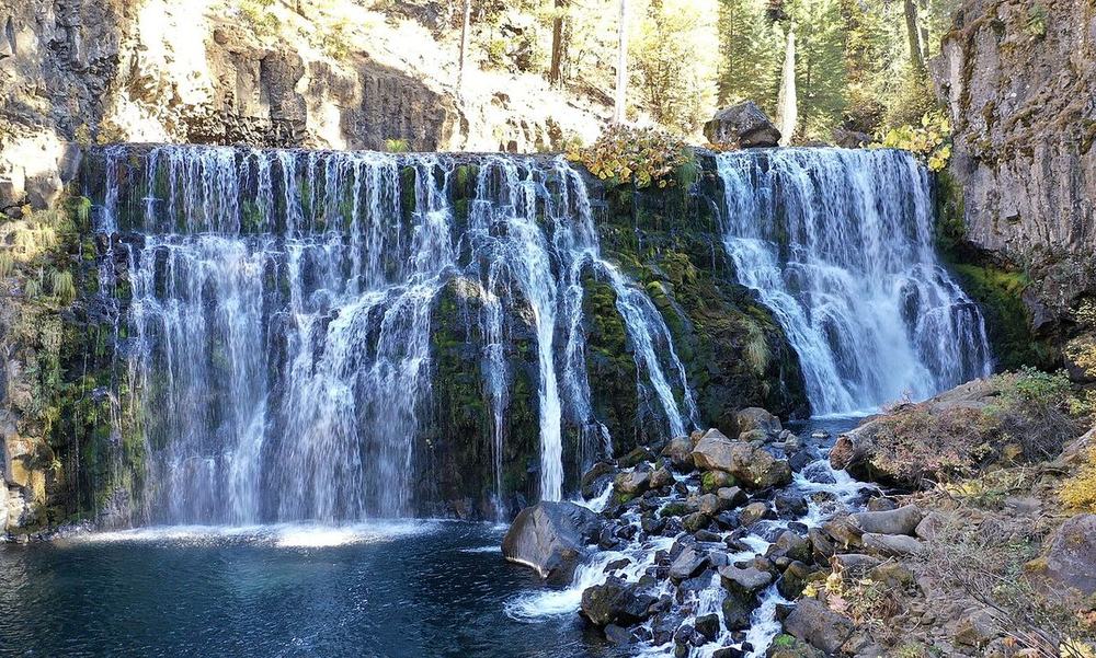 Middle McCloud Falls: The full curtain from the base