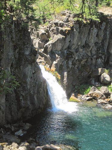 Upper McCloud Falls: The chute into the gorge